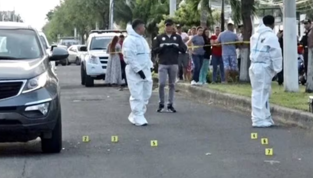 Lo que se sabe de Claudia Barberán, jefa de seguridad asesinada por sicarios en Ecuador