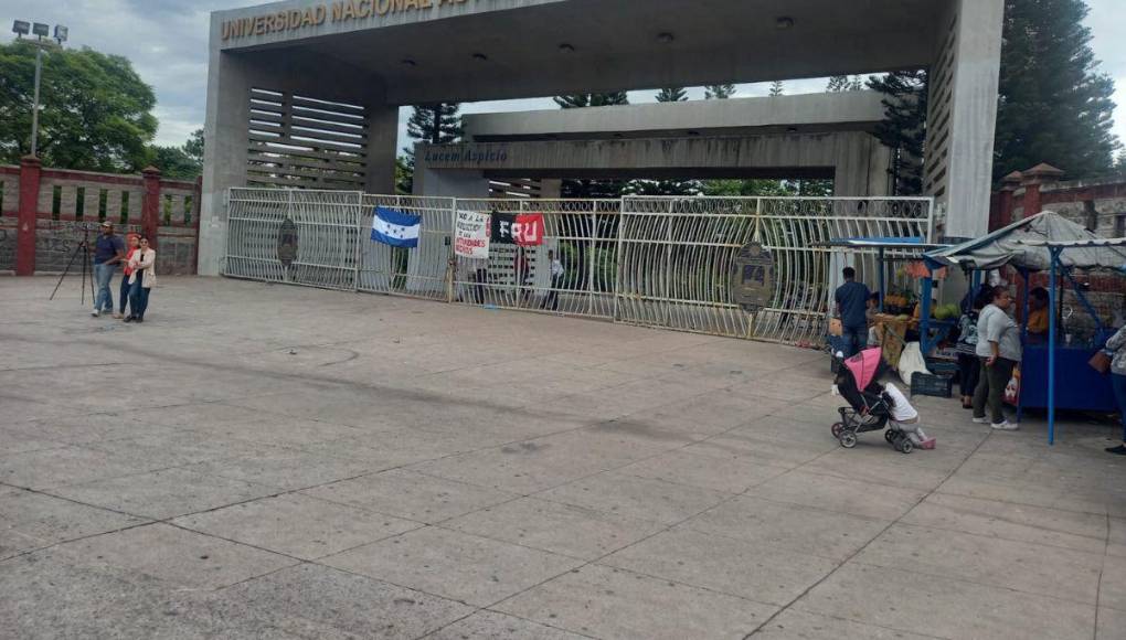 Lo que se sabe del despido de Julissa Villanueva y Ramón Barrios de la UNAH