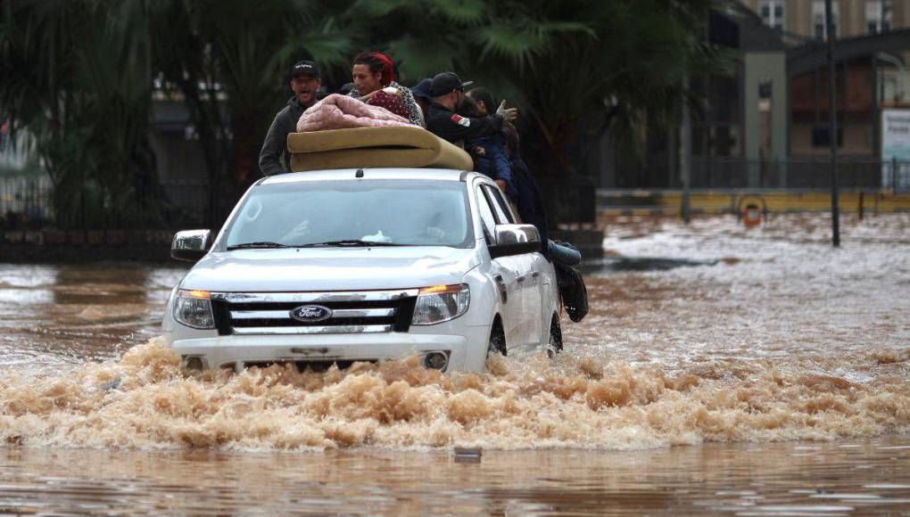 Inundaciones en el sur de Brasil: más de 50 muertos y decenas de desaparecidos