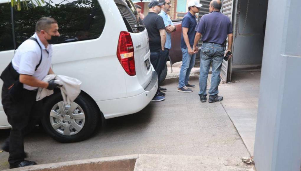 Retiran cuerpo de empresario Alan Flores, fallecido en accidente aéreo