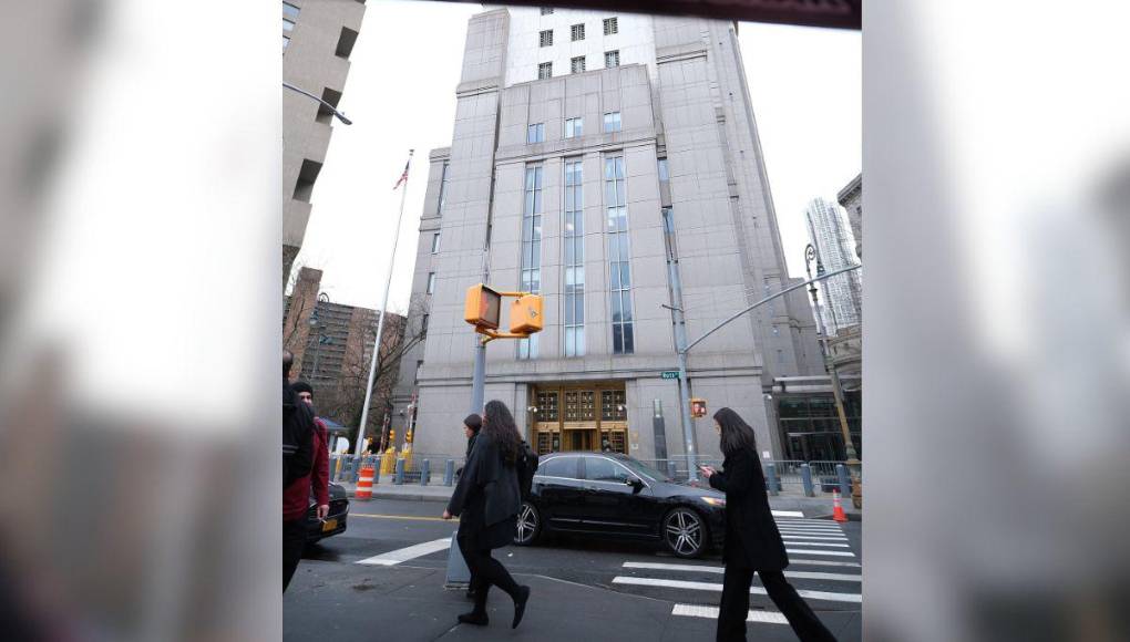 Con fotos de hondureños asesinados y pancartas: piden condena de JOH en Nueva York