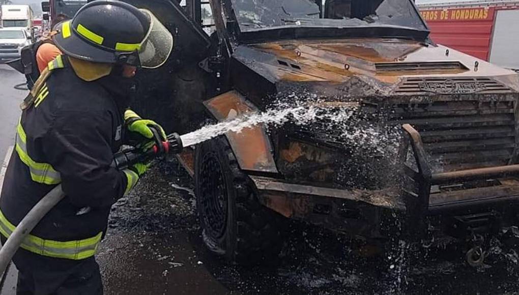 Con millonario pago a empresas intermediarias: así fue la compra directa de las 10 Black Mamba