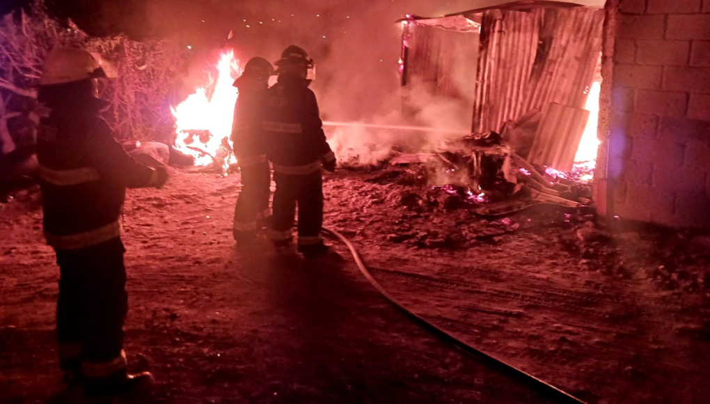 Incendio consume al menos 150 locales en el mercado municipal de Nacaome, Valle