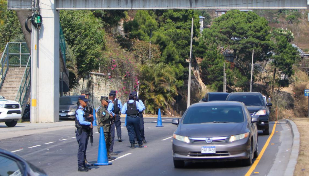 ¡Feliz viaje! Capitalinos comienzan a salir de vacaciones en Semana Santa