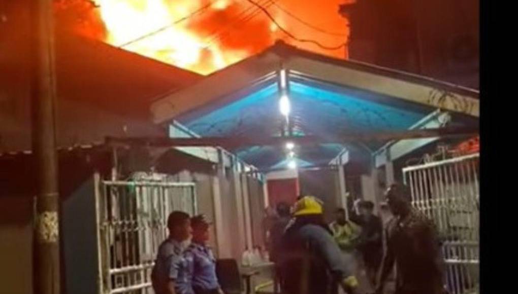 Fue provocado por cortocircuito: lo que se sabe del incendio en Hospital de Roatán