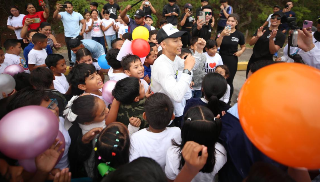 Presentadores hondureños se suman a Shin Fujiyama en el penúltimo día de la carrera