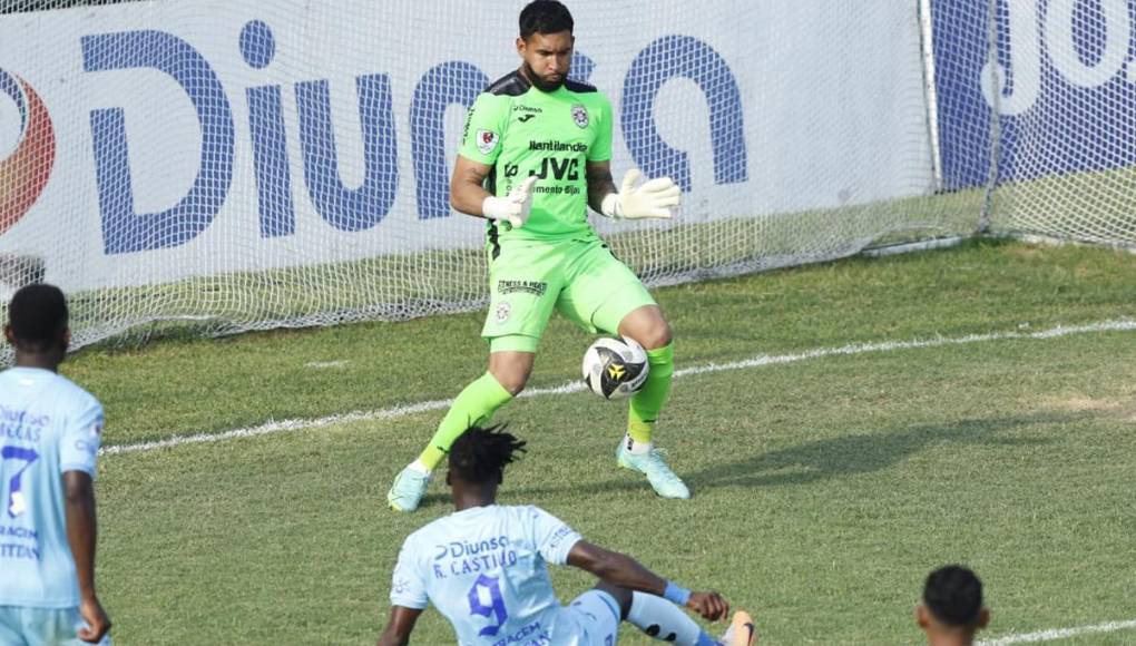 Lo que no se vio en TV: Reclamos fuertes, lágrimas en Motagua y bellas modelos