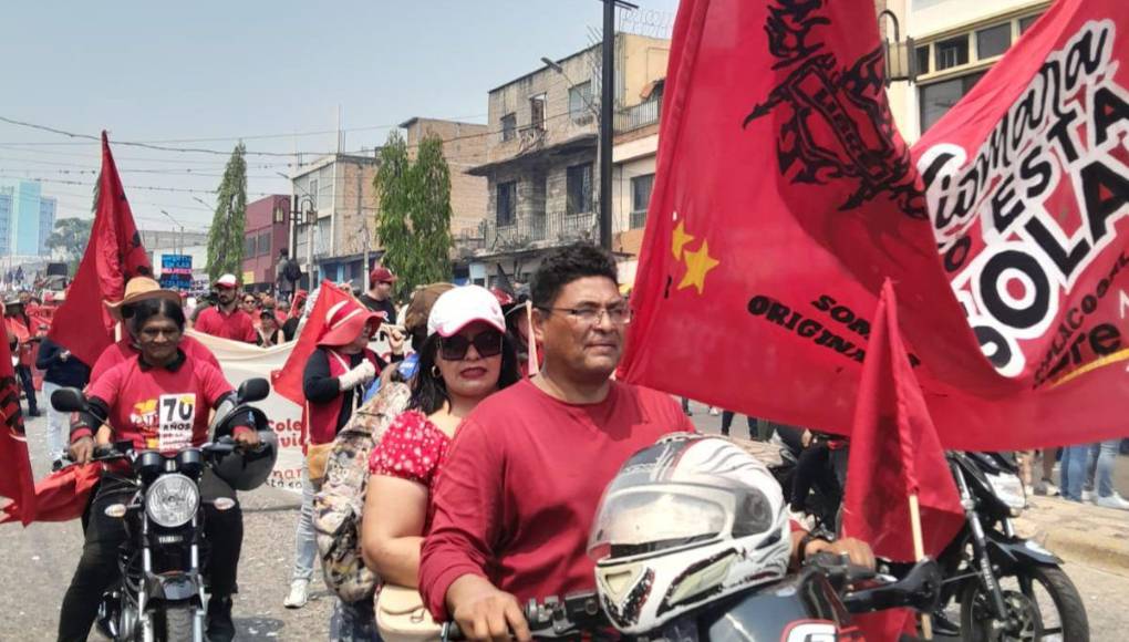 Mascotas, la “Rixineta” y otras curiosidades durante la marcha del 1 de mayo en la capital