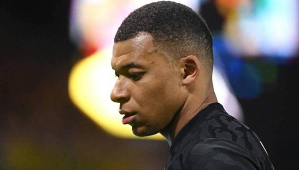 Kylian Mbappé sorprende al ser visto en Barcelona