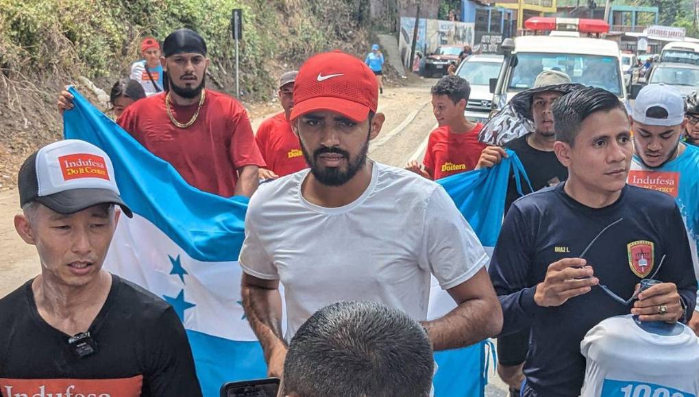 ‘Influencers’ que se unieron en apoyo a Shin Fujiyama para correr 250 kilómetros