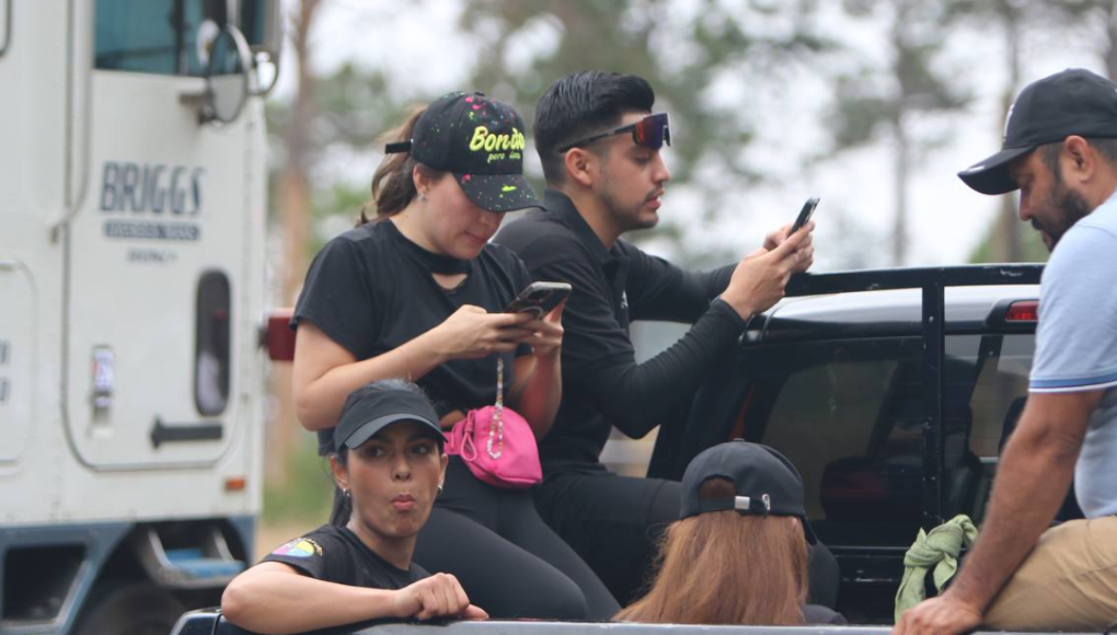 Presentadores hondureños se suman a Shin Fujiyama en el penúltimo día de la carrera