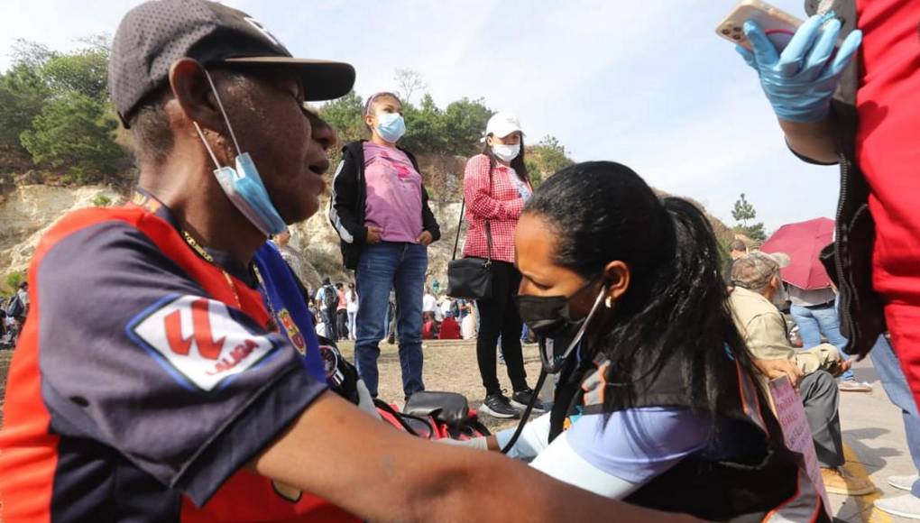 Caos vehicular, desmayados y vía bloqueada: las imágenes que dejó la protesta en la CA-5