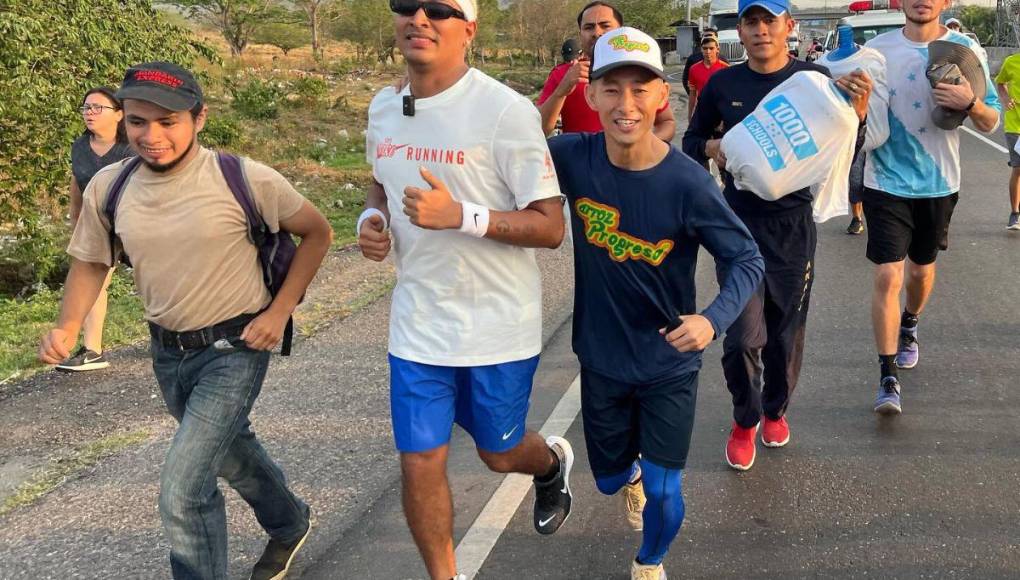 ‘Influencers’ que se unieron en apoyo a Shin Fujiyama para correr 250 kilómetros