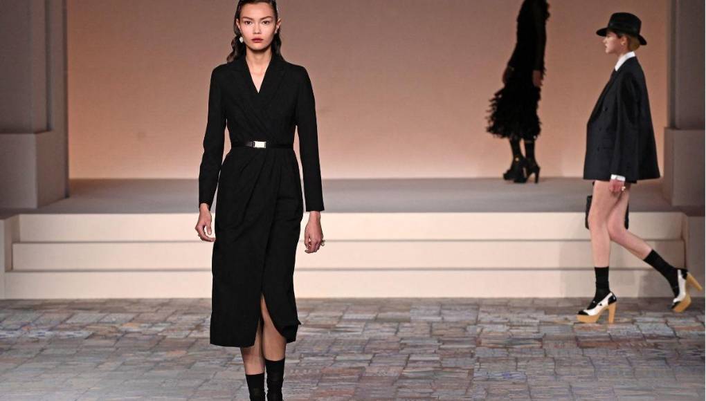 Dior evoca el Hollywood de oro entre emancipación y glamour