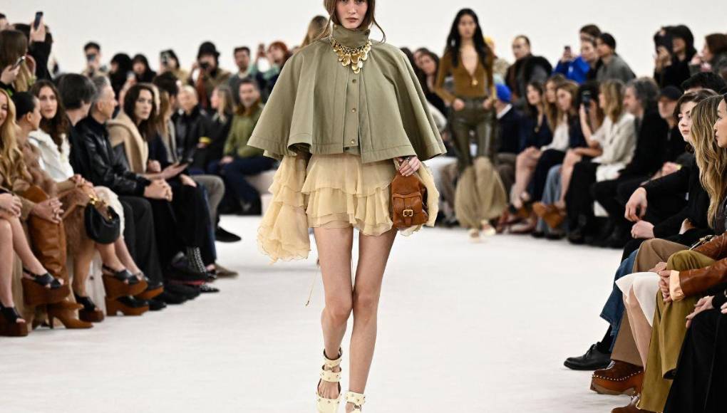 Kamali vuelve a las “raíces” de Chloé para su primera colección