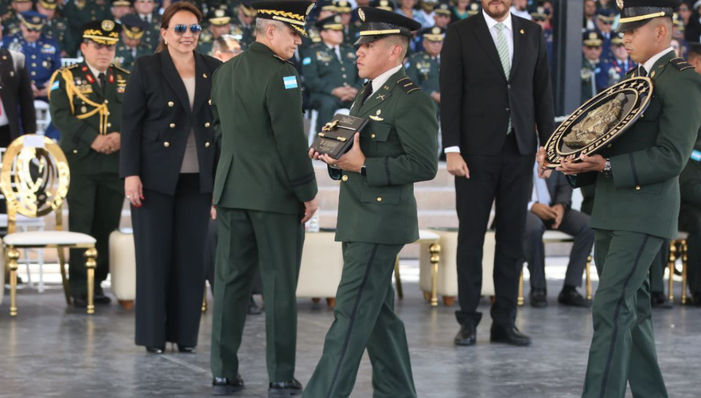 Así se llevó a cabo la ceremonia de ascensos en las Fuerzas Armadas de Honduras