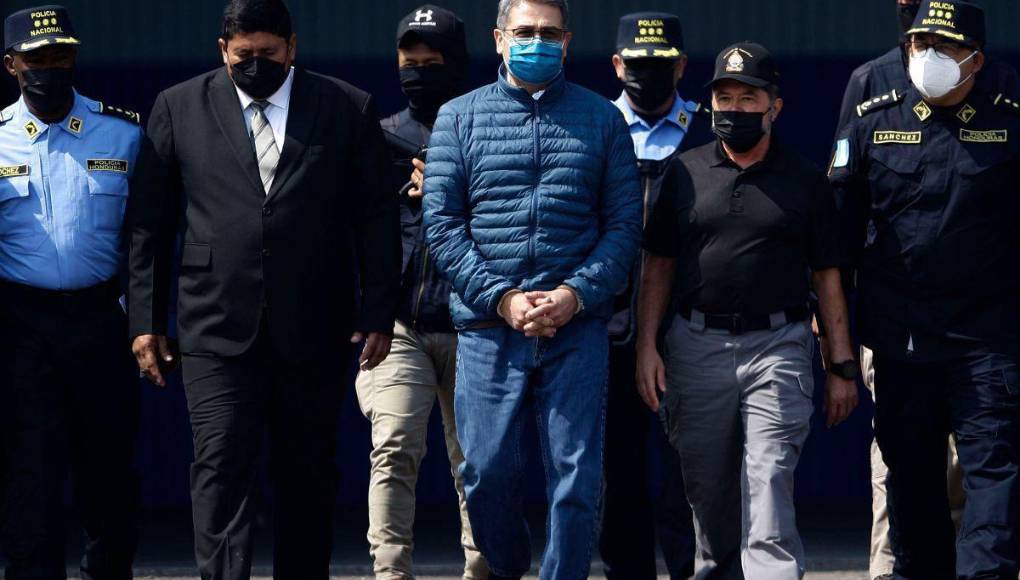 Testigo falso e inexactitudes: las razones por las que defensa de Juan Orlando Hernández pide repetir juicio