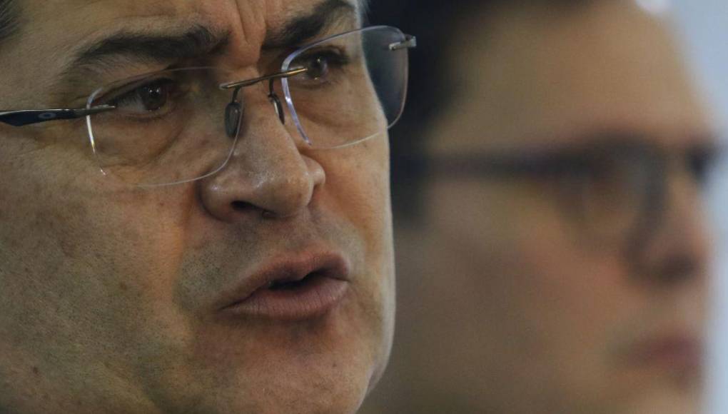 “La memoria de Juan Orlando desapareció, también su veracidad”: Matthew Russell Lee