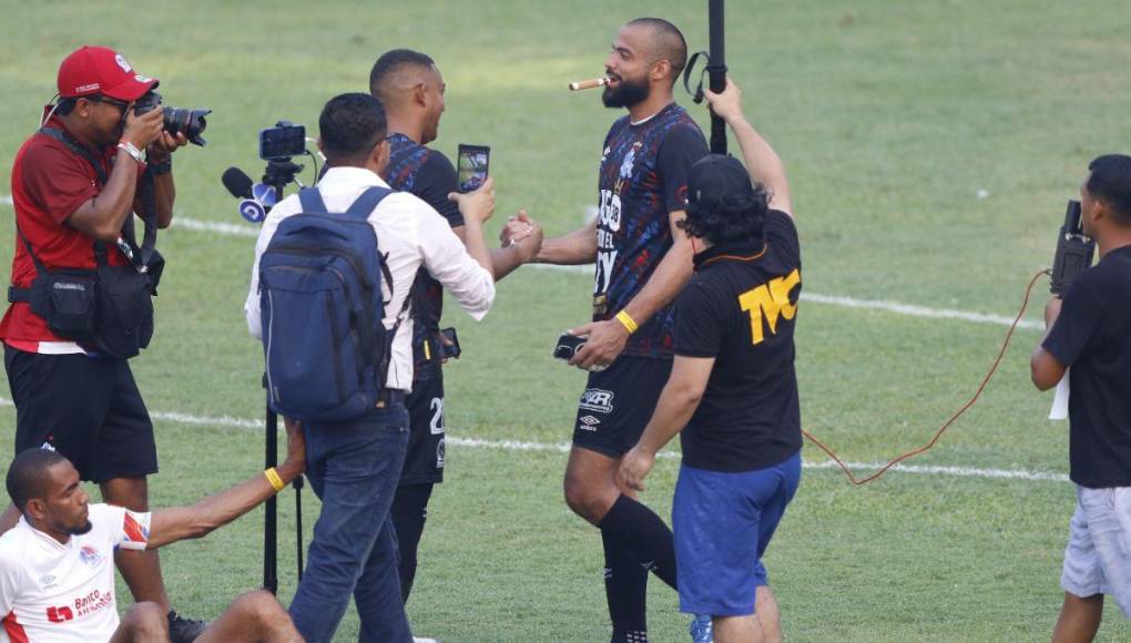 Foto “a lo Ancelotti” y dedicatorias: así festejó Olimpia la conquista de la 38