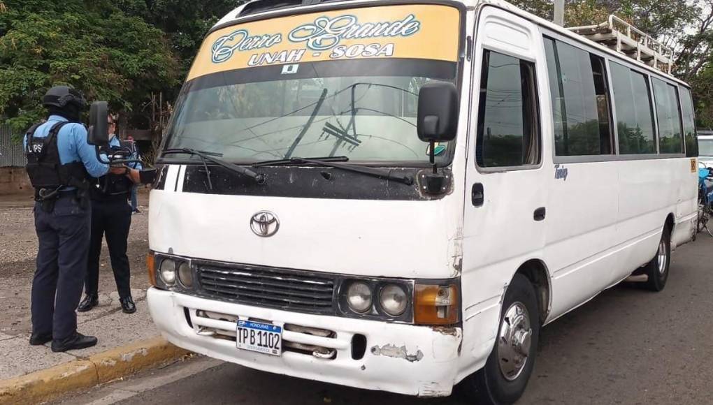 Lo que se sabe del violento asalto en bulevar FFAA que dejó a un pasajero muerto