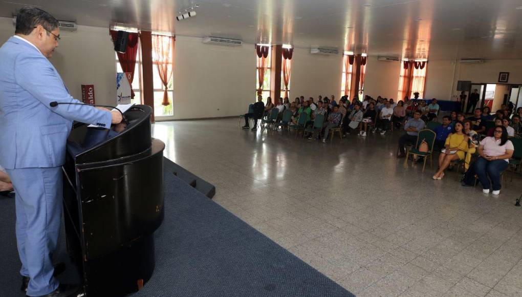 EL HERALDO y la UPNFM inauguran la Semana del Idioma