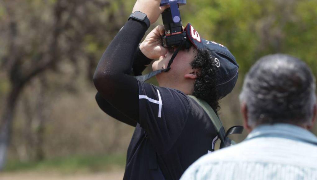 Primeras imágenes del eclipse solar en Honduras