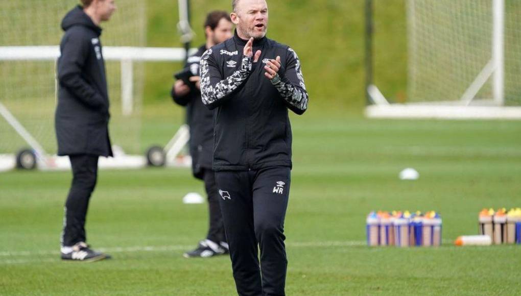 Así luce Wayne Rooney a la misma edad que Cristiano Ronaldo