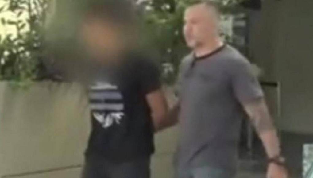 Tras discusión por celular, joven mata a sus padres en Brasil y convive con cadáveres