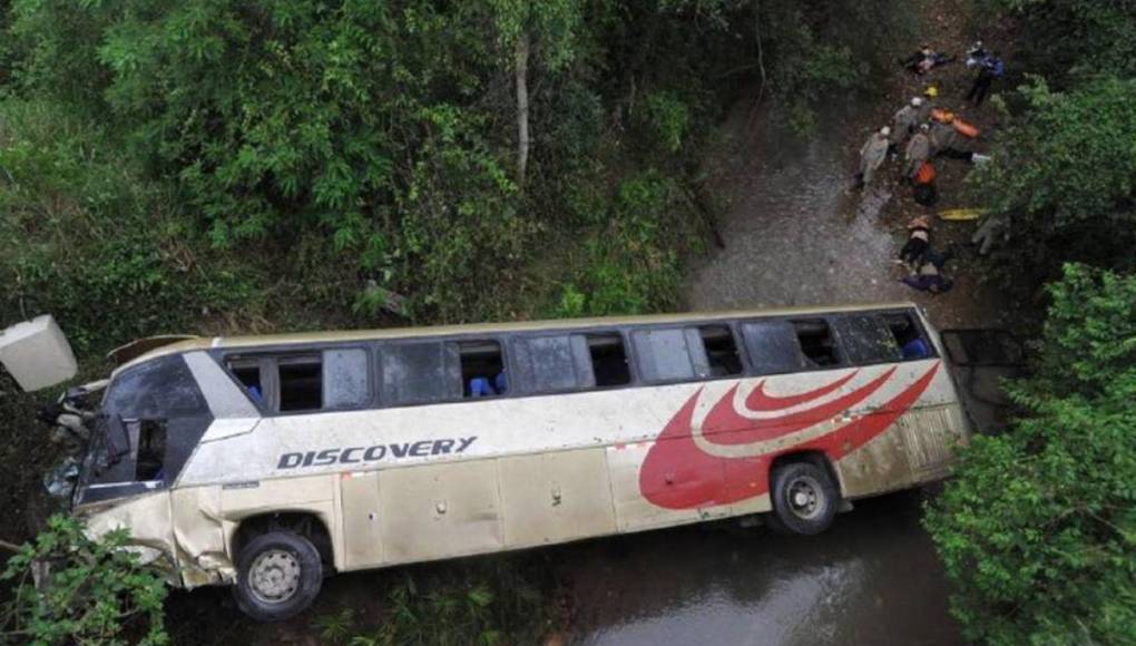 La historia de cada fallecido en accidente de bus en carretera a Olancho