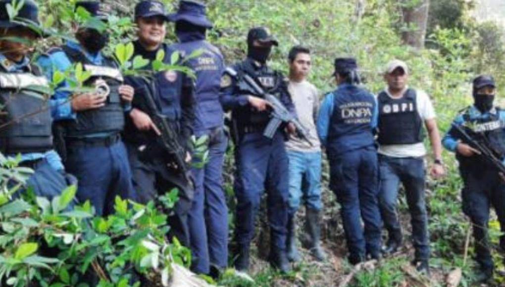 Armas, plantaciones destruidas y droga decomisada: Resultados de operaciones en la conflictiva región de Colón (Fotos)