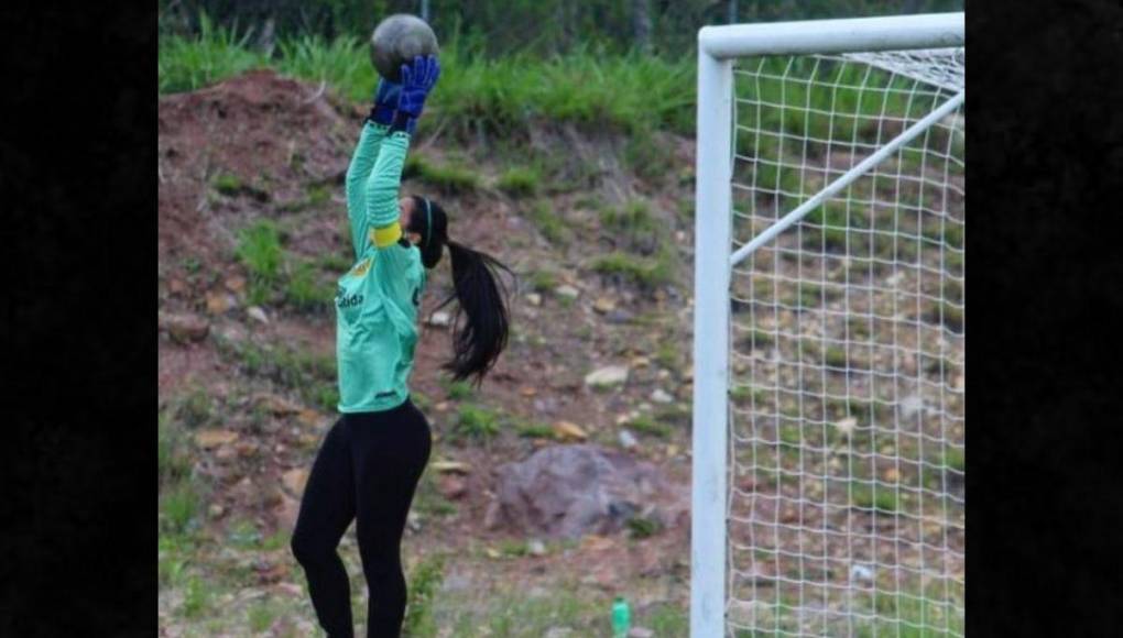 Madelinne Nieto, de graduarse en la UNAH a jugar con Honduras