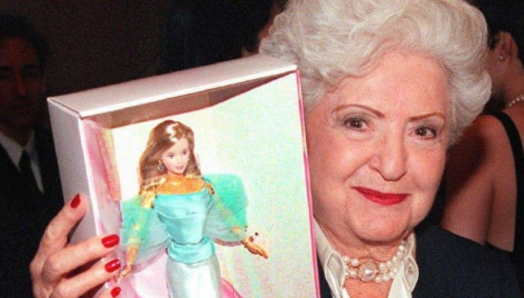 Cáncer, fisco y prótesis: la vida de Ruth Handler, la creadora de la muñeca Barbie