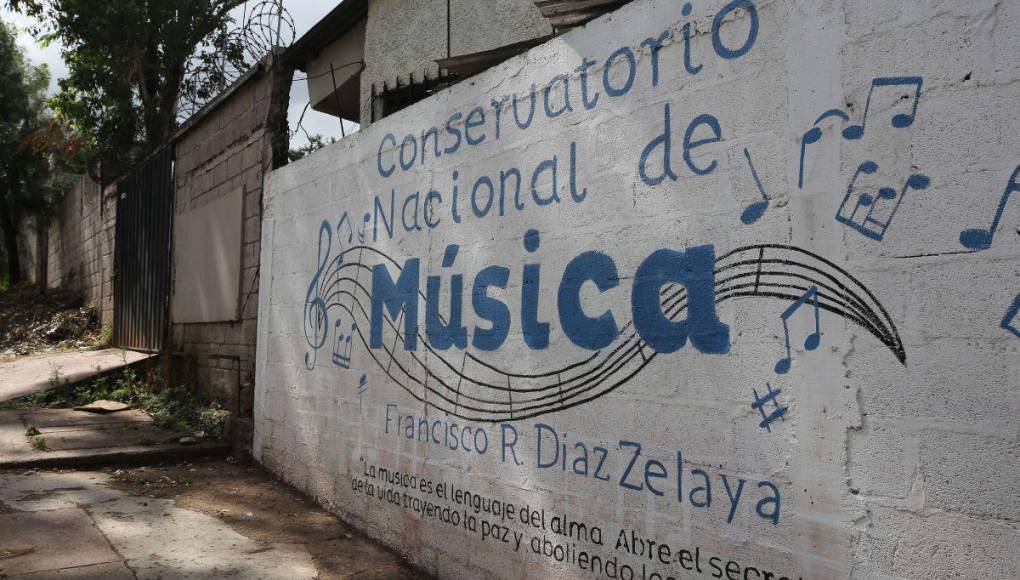 ¡SOS para el Conservatorio Nacional de Música! Edificio se cae a pedazos sin respuesta de autoridades