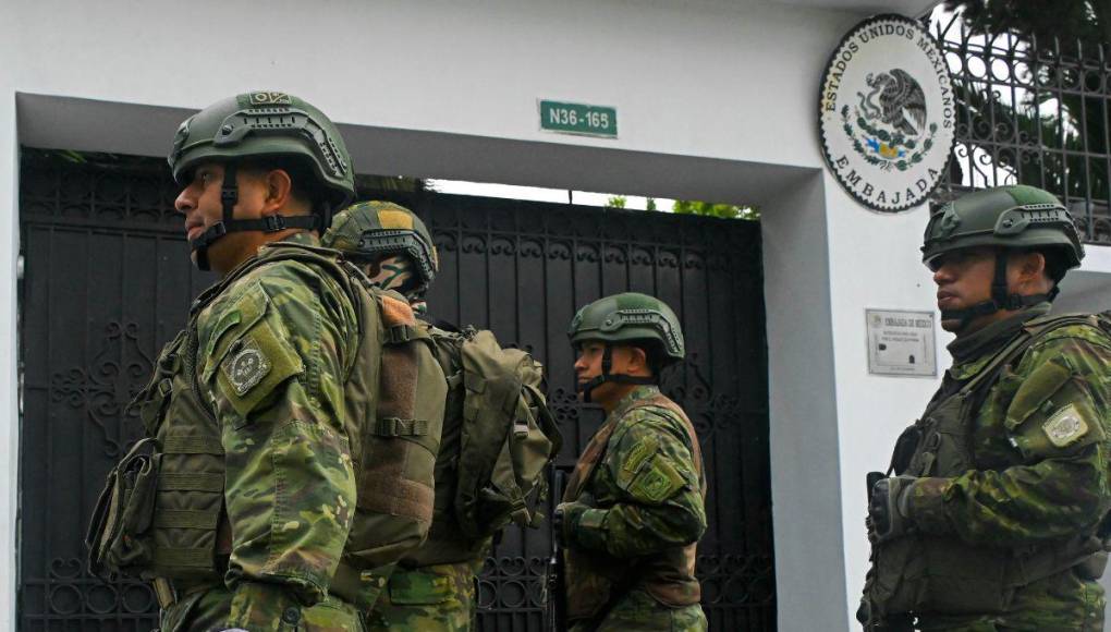 Así fue el asalto policial a la Embajada de México para capturar a ex vicepresidente de Ecuador