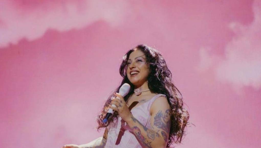 Mon Laferte: ¿Quién es la chilena que dará concierto en Honduras?