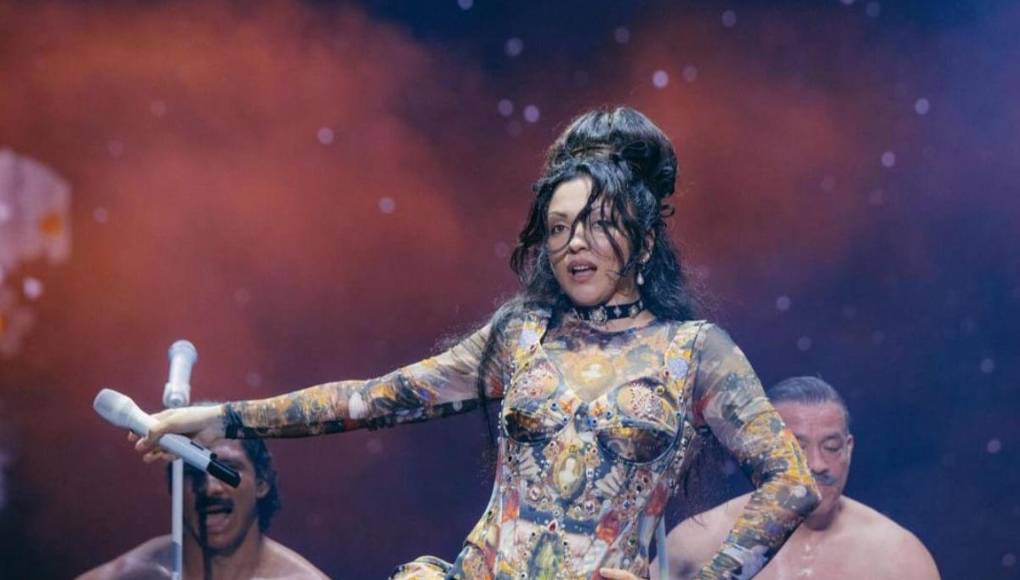 Mon Laferte: ¿Quién es la chilena que dará concierto en Honduras?