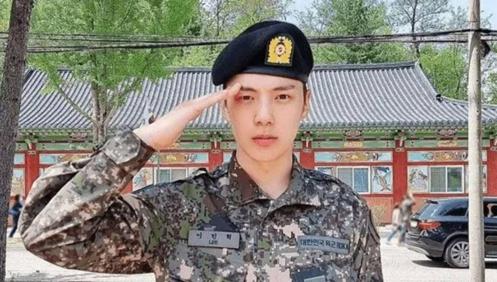 Estos idols y actores surcoreanos regresan del servicio militar en 2024