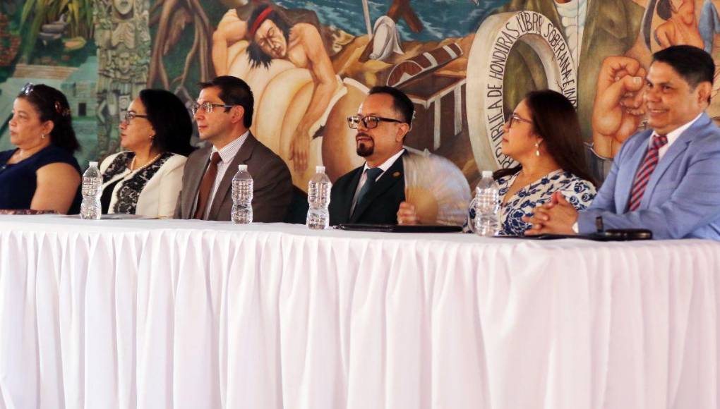 EL HERALDO y la UPNFM inauguran la Semana del Idioma