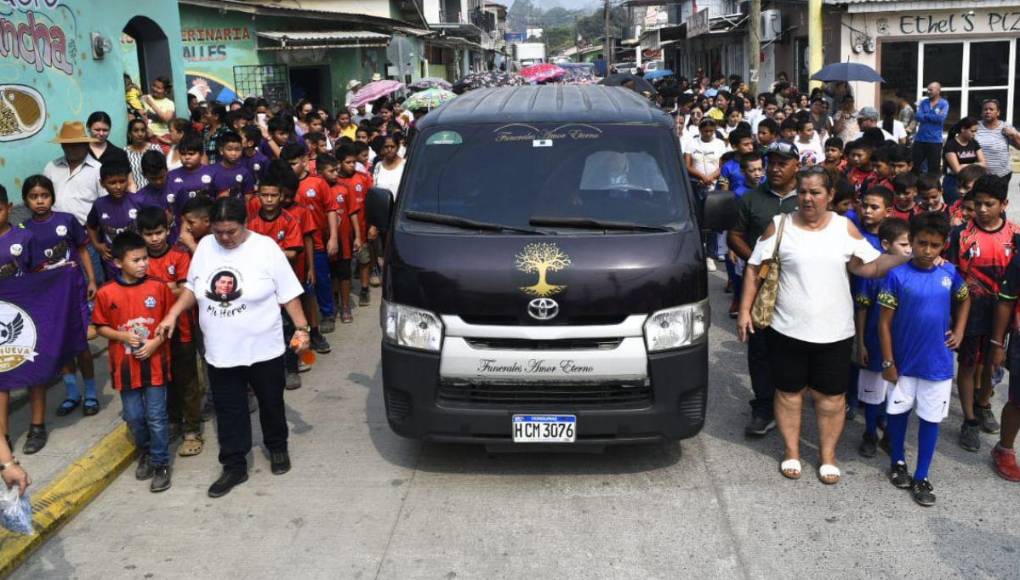 Último adiós a Maynor Suazo: Emotivo entierro del hondureño que murió en Baltimore