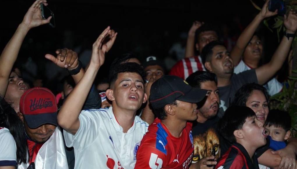 ¡Fiesta blanca en SPS! Así recibieron a Olimpia previo a la final contra Marathón