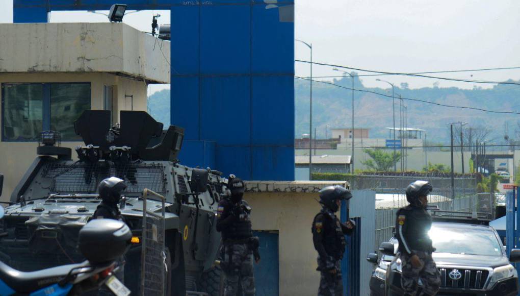 Así fue el asalto policial a la Embajada de México para capturar a ex vicepresidente de Ecuador