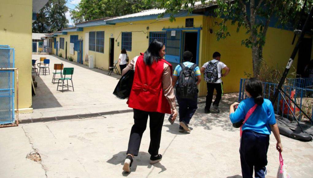 En deplorables condiciones está la escuela que reparará Shin Fujiyama