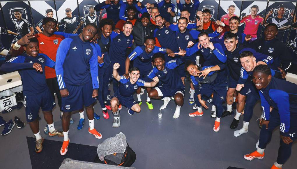 Las imágenes que dejó la emotiva aparición de Alberth Elis en el Burdeos tras crítico mes