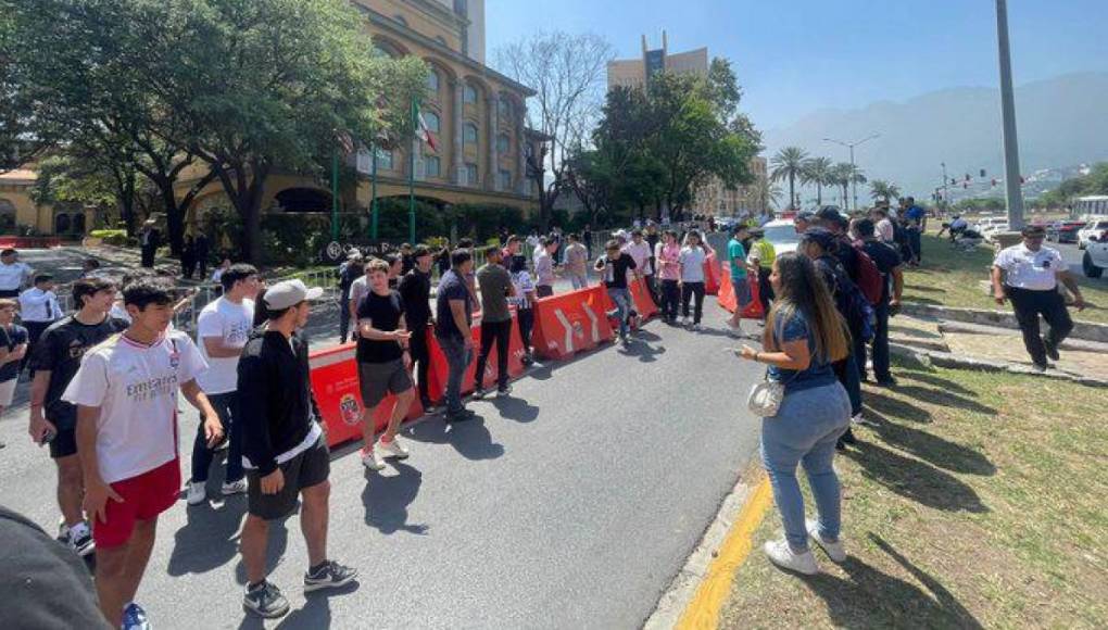 Messi llega con fuertes medidas de seguridad a México para juego ante Monterrey