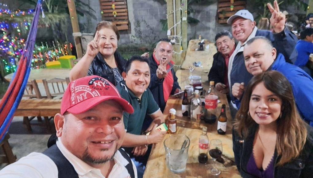 Orlando Ponce y Melissa Andino mandan mensaje a sus seguidores por su boda