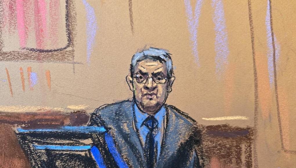 Serio y pensativo: así fue captado Juan Orlando Hernández en la recta final del juicio