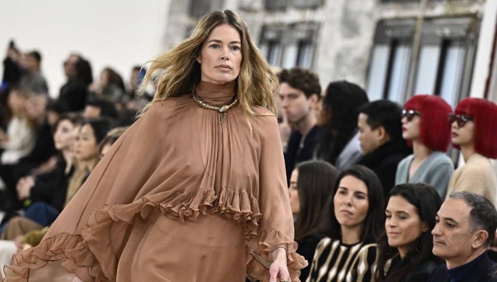 Kamali vuelve a las “raíces” de Chloé para su primera colección