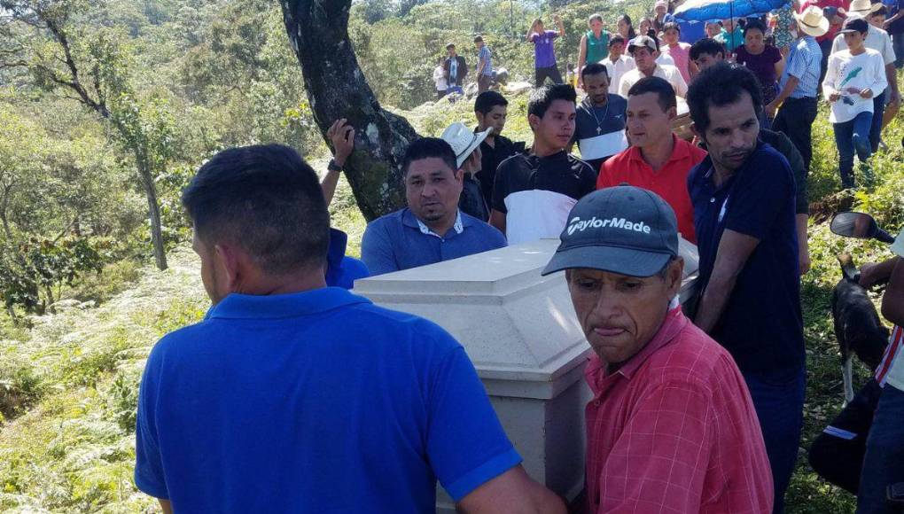 Una madre y sus hijas, las víctimas del accidente en Arada, Santa Bárbara