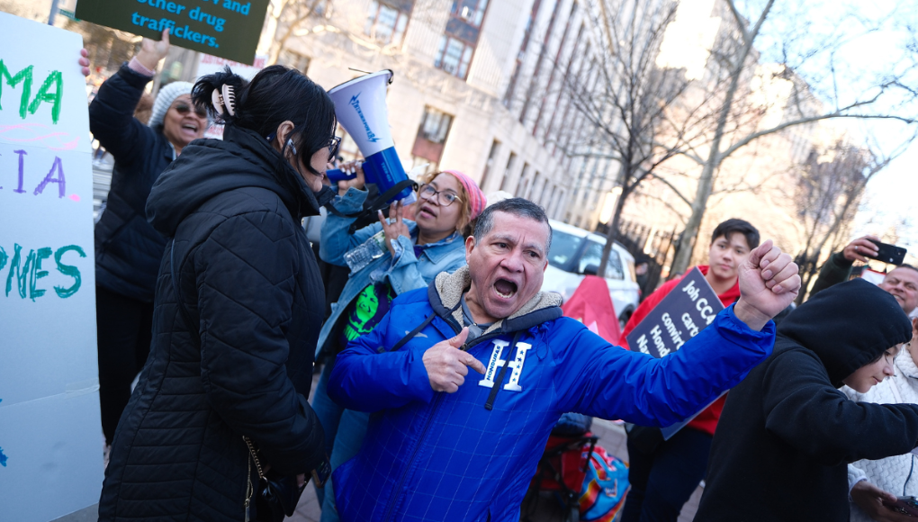 “¡Justicia! ¡No volverá!”: Así celebraron los hondureños tras conocer veredicto contra JOH