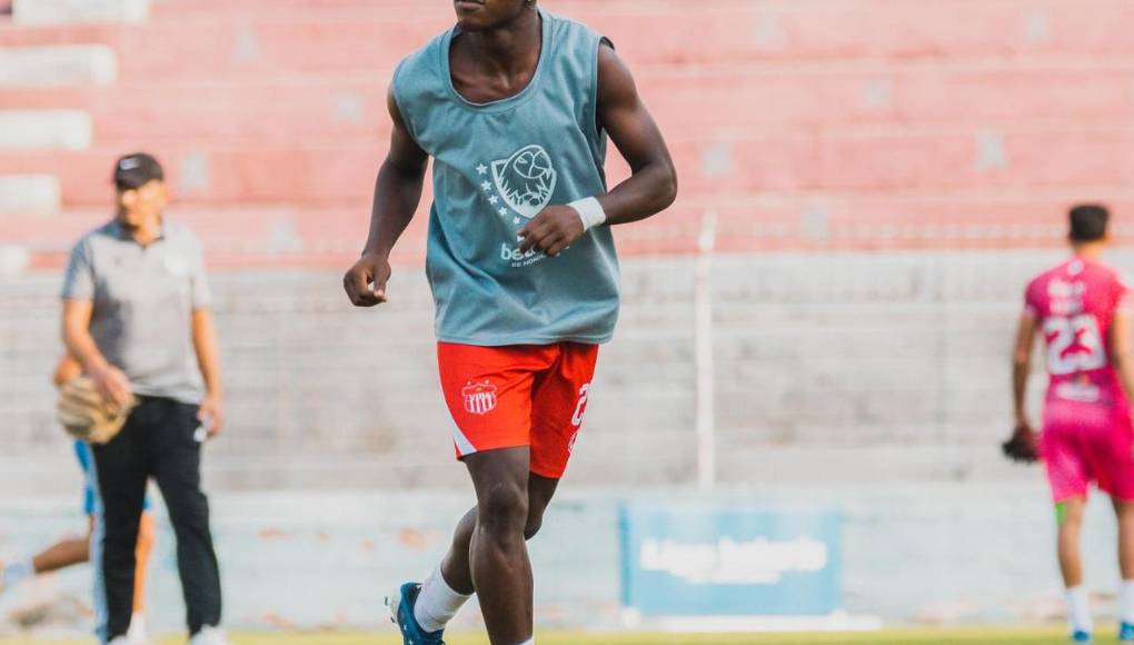 15 futbolistas del Vida que podrían fichar por otro equipo y quedarse en Liga Nacional